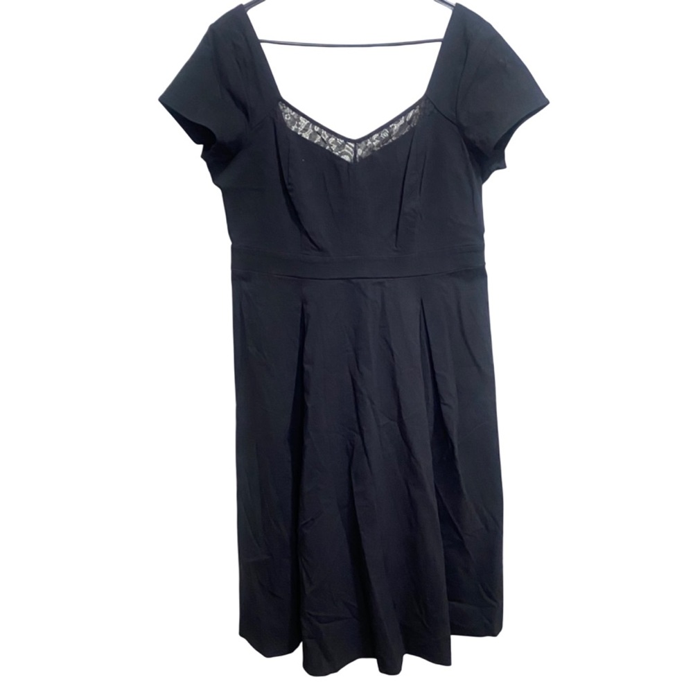 NWT Torrid Sz 16 Black A-Line Pleated Dress Square Back Cap Sleeves